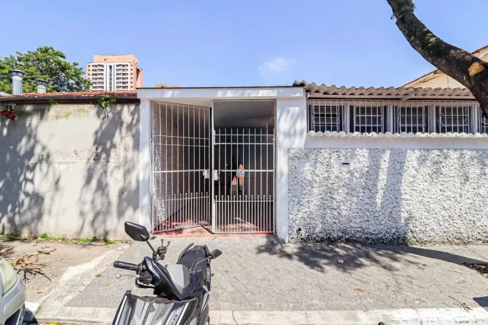 Casa comercial na Rua Engenheiro Mesquita Sampaio, 231 222 m²