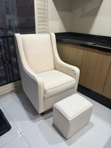 Poltrona de Balanço de Amamentação