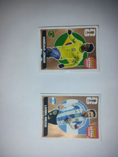 Figurinhas da Copa do Mundo de Ouro  2026 / (Vinicius Junior e Lionel Messi.)