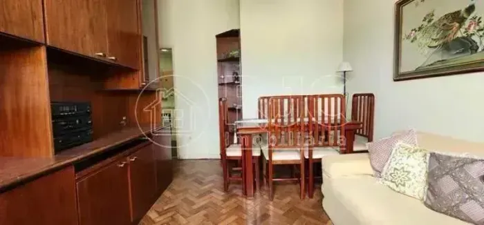 Apartamento de 70 metros quadrados no bairro Vila Isabel com 2 quartos