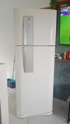 Geladeira Electrolux Frost Free semi nova 500 litros