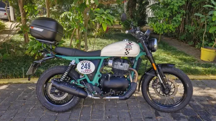 Royal Enfield - BEAR 650 4000 km - venda motivo profissional
