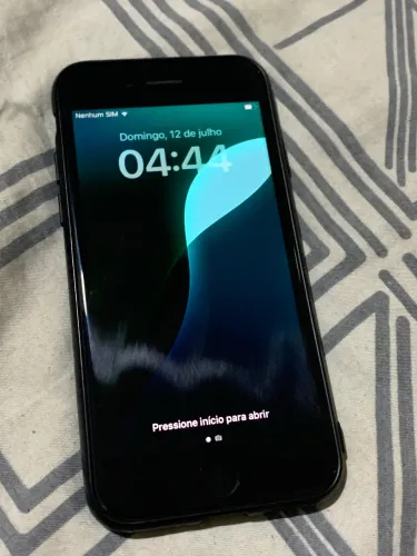 iPhone SE