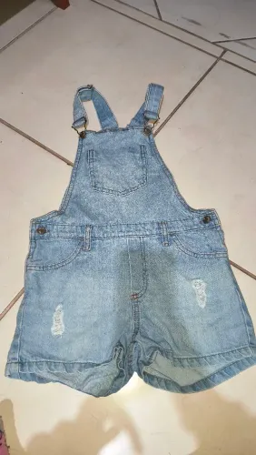 Jardineira jeans