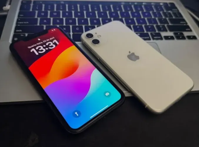 iPhone 11