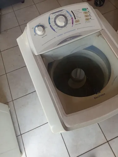Máquina de lavar Electrolux 10kg