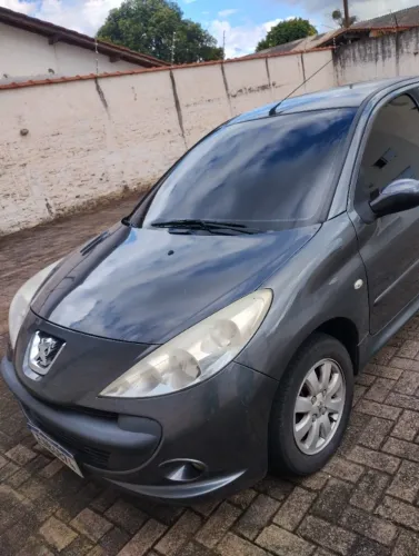 Peugeot 207 XR Sport 1.4 Flex 8V 5P 2010