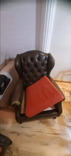 Poltronas de época (Precisa reforma)