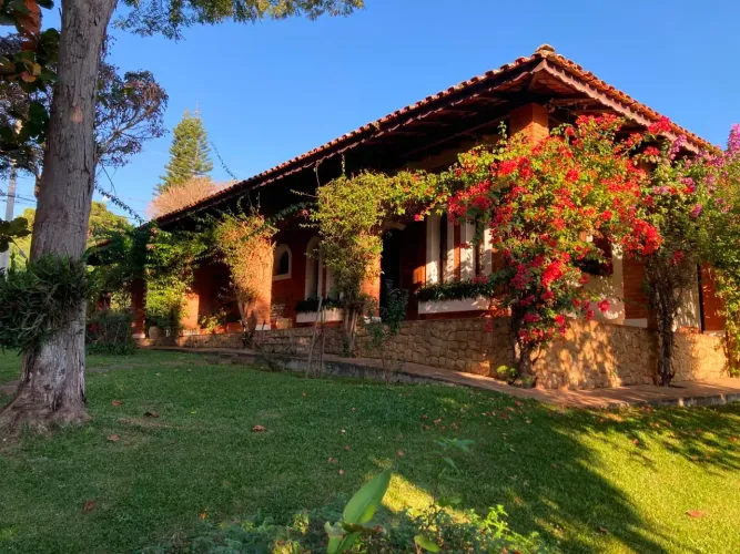 Chácara mobiliada para aluguel ou venda com 1100 m² com 3 quartos em Vale Verde - Valinhos