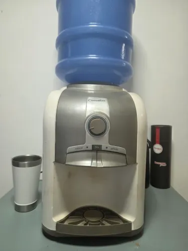 Bebedouro Gela água esmaltec