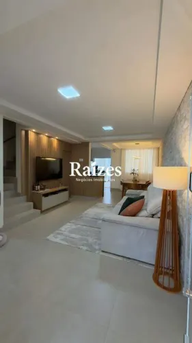 Casa Sobrado com 3 Quartos sendo 1 suíte e Varanda Gourmet no Grand Ville em Uberlândia