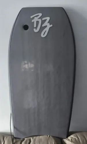 Prancha Bodyboard BZ + Leash - Ótimo Estado