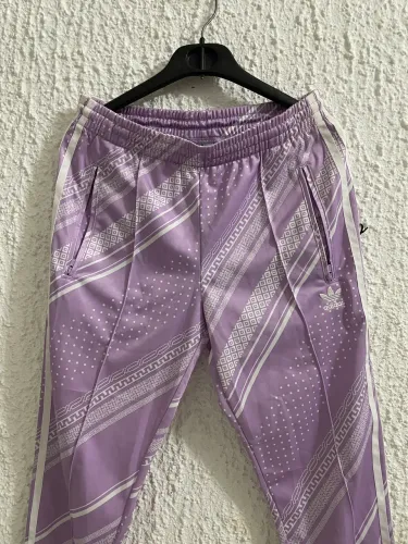 Calça Adidas feminina