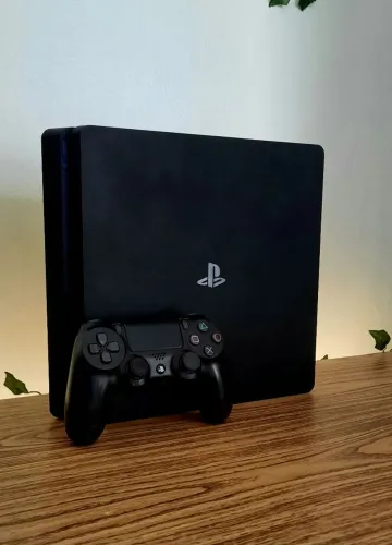 PS4 SLIM (LOJA FÍSICA!)