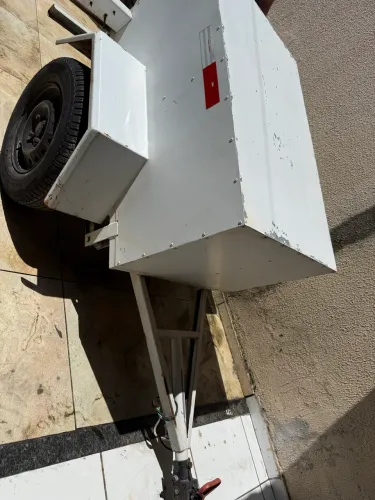 Vende se carrocinha de moto
