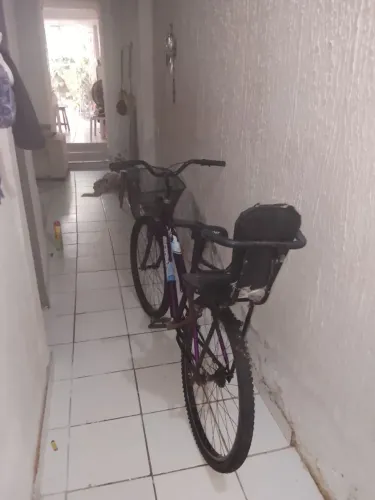 Bicicleta semi nova
