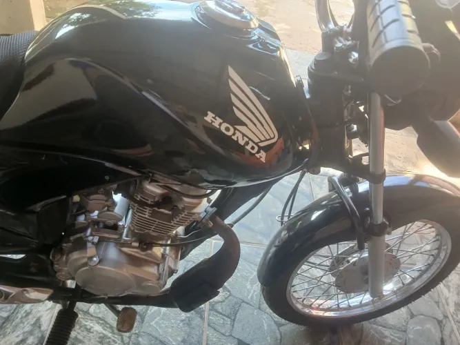 Vendo uma moto cg 1252009