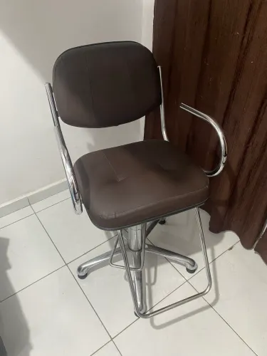 Cadeira hidráulica barbearia 