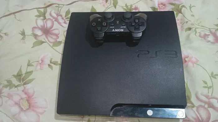 PS3 Slim 500GB + Controle Original (aceito troca em Galaxy s23)