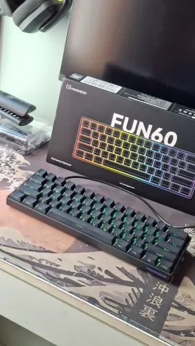 Teclado Gamer Magnético Akko FUN60 HE Preto [NOVO]