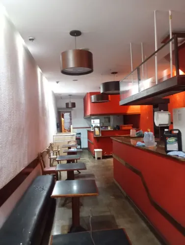 RESTAURANTE NO CATETE - RUA BENTO LISBOA, 144