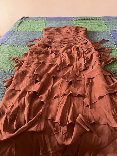 Vestido festa cor marrom chocolate  manequim 46