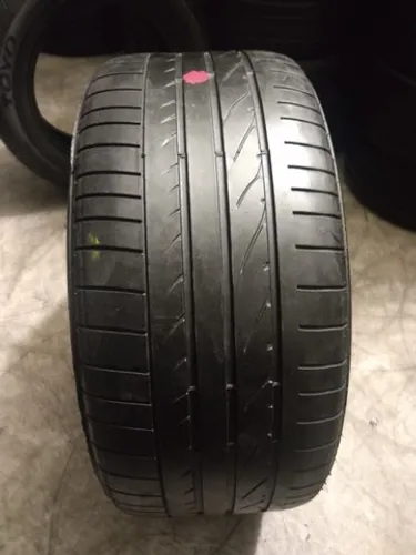 Pneu Bridgestone Potenza 225/35 18 JG469 Meia Vida