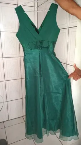 Vestidos de festas seminovos