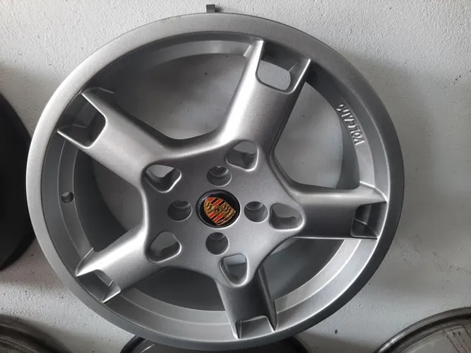 Roda aro 17 Porsche Sttutgart prata vw gol 4x100 jogo