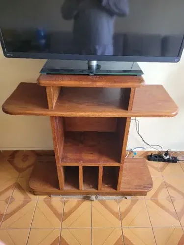Rack de Madeira Maciça