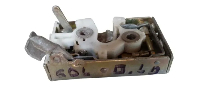Fechadura Dianteira Direita Gol Quadrado 1987-1996
