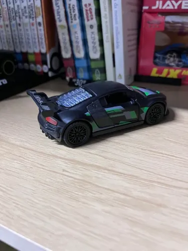 Audi R8 super escala 1:38