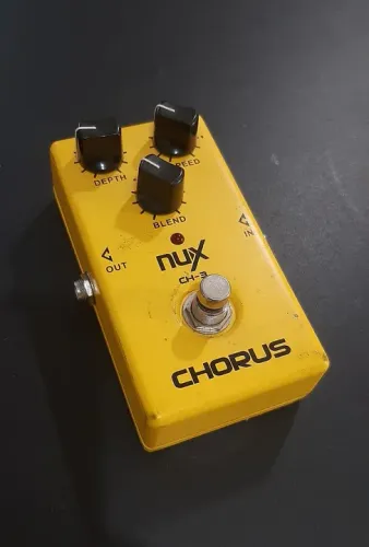 NUX CH-3 Chorus: Efeitos Ricos, Toque Inesquecível