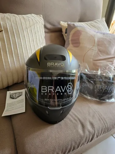Capacete Bravo Grafeno / Cor Grafite - n°58 - Marca Taurus Mod: Joy23 Strike Black Friday