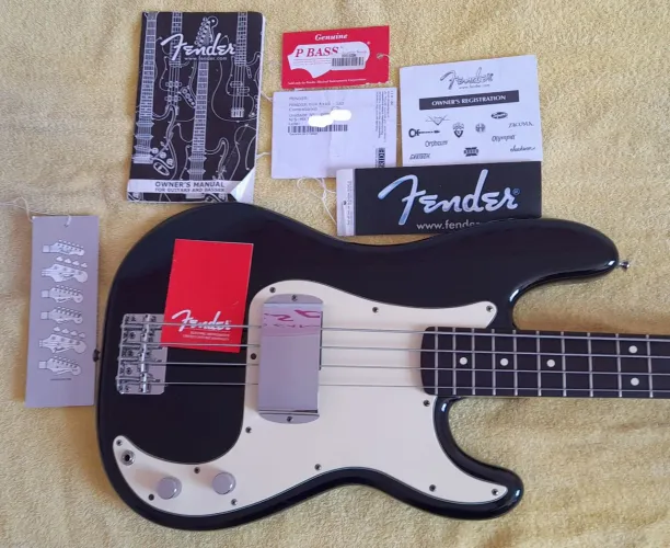 BASS FENDER PRECISION MIM 2010