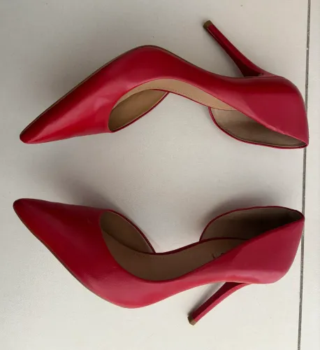 Vendo scarpin 38 vermelho 