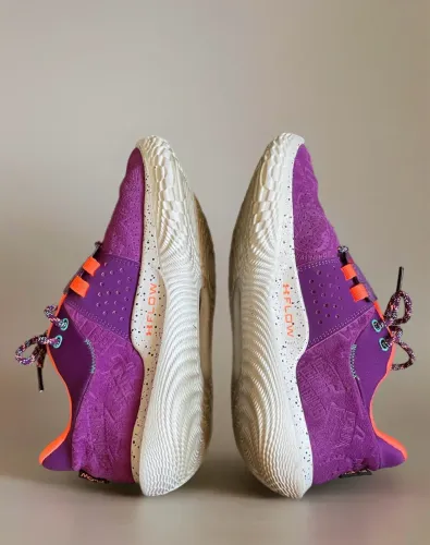 tenis under armour black history