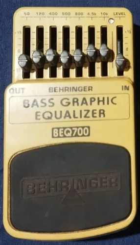 Pedal Equalizador Para Contrabaixo