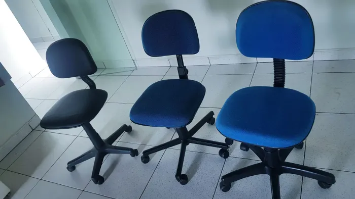 Cadeiras de Escritório Giratórias - Conforto e Design!