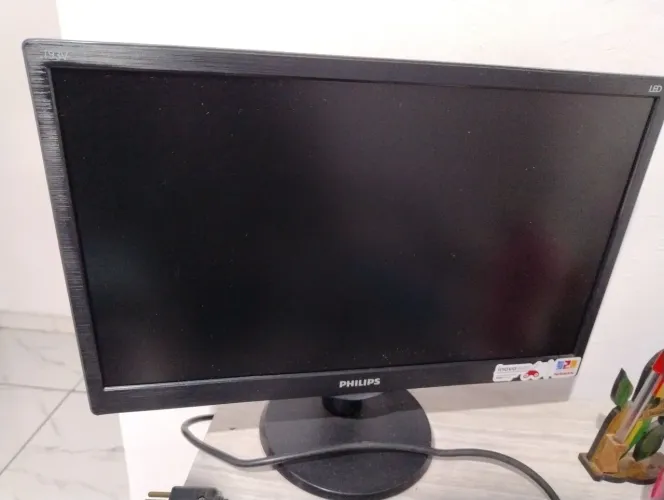 Monitor Philips 18.5