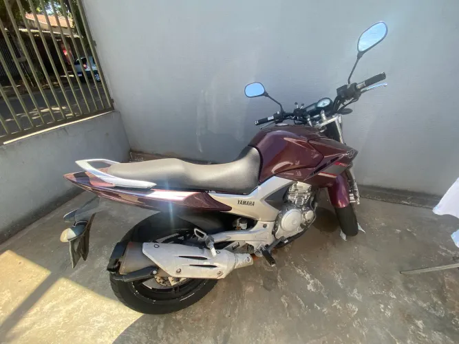 Yamaha Fazer 250 - 2014 (Street/Naked) - 39.656 km