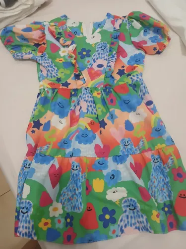 Vendo vestidos estampados menina tam 7 anos