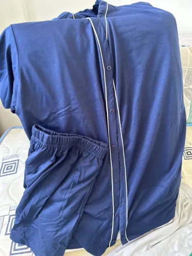Pijama de botão novo