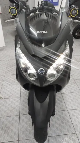 Dafra Maxsym 400i 2021 excelente estado, ac troca e financia.