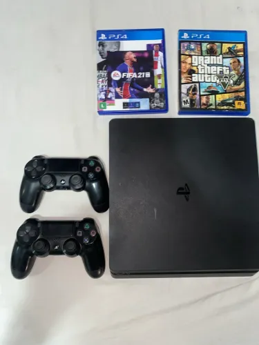 Playstation 4 slim 