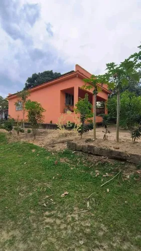 Sítio com 2 casas à venda por R$ 300.000,00 - Paracatu - Araruama/RJ