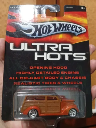HOT WHEELS PREMIUM ULTRA HOTS FORD WOODY