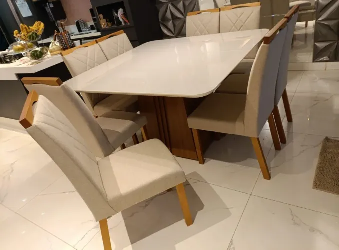 Mesa de jantar 8 lugares 140x140 Luara