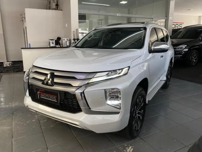 PAJERO SPORT HPE-S 2.4 TB DIESEL 4X4 AUT. 2021