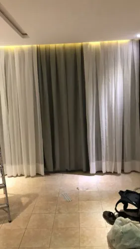 Cortinas de trilho sobre medidas
